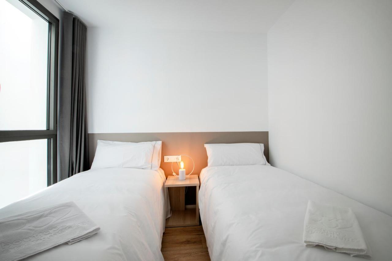 Nc Apartments Rambla 32 Figueres  Exteriör bild